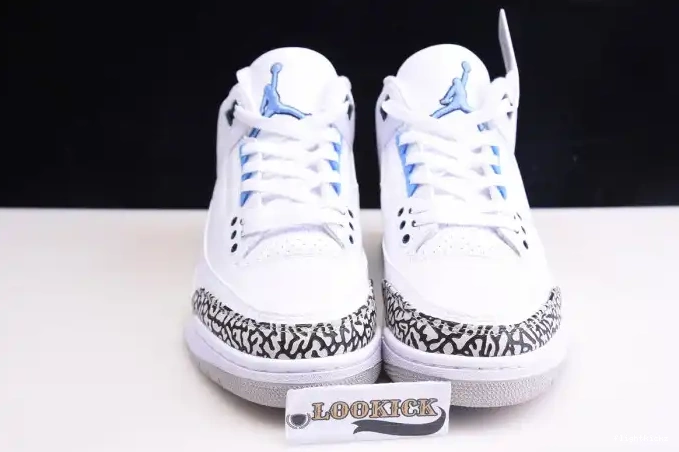 Air CT8532-104 3 UNC Jordan 0524